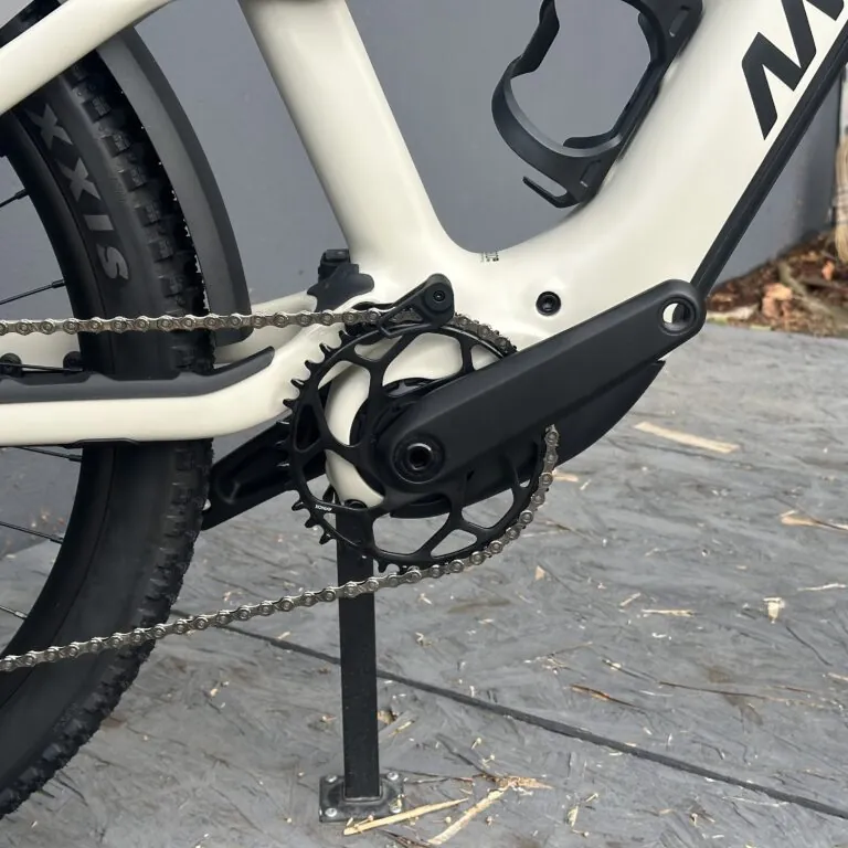 AMflow TL carbon moteur avinox